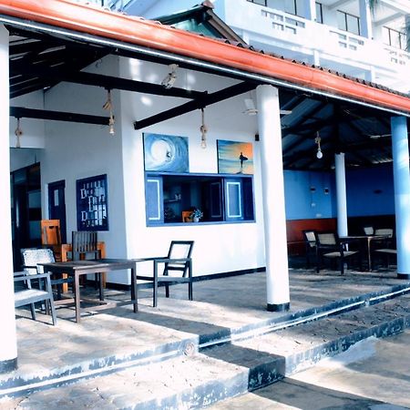 Tsunami Beach Hotel อารูกัมเบย์ ภายนอก รูปภาพ