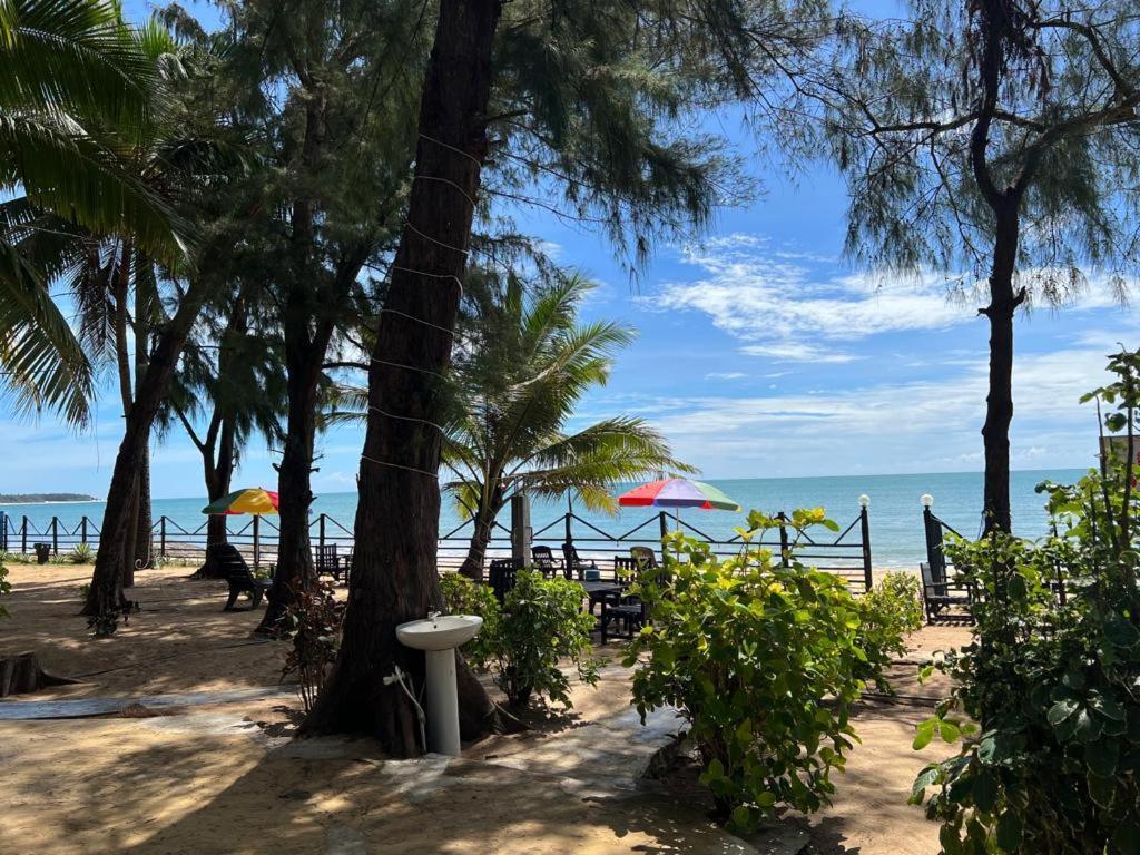 Tsunami Beach Hotel อารูกัมเบย์ ภายนอก รูปภาพ